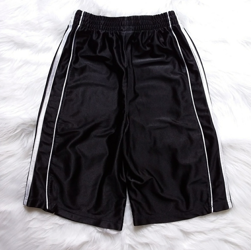 ☆☆SOLD☆☆ Adidas Boy's Athletic Shorts (Set of 2) - Picture 5 of 8